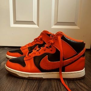 Nike Dunk High Chenille Swoosh Safety Orange size 10.5